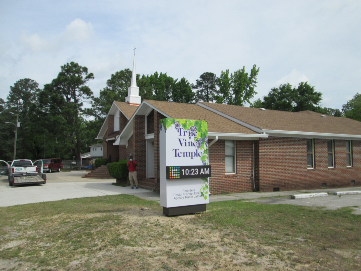 Church pylon sign | Mercury Signs, Inc.